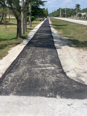 How to Maintain Your Asphalt Driveway or Parking Lot in the Hot Florida Summer