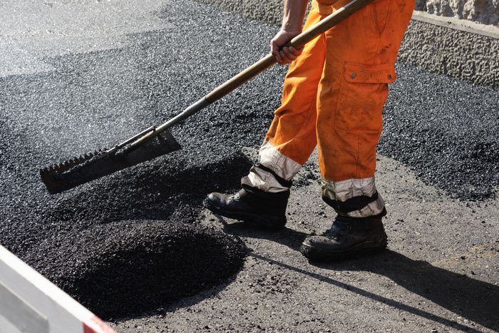 Transform Your Property’s Curb Appeal with Sunshine Services Unlimited’s Asphalt Paving Services