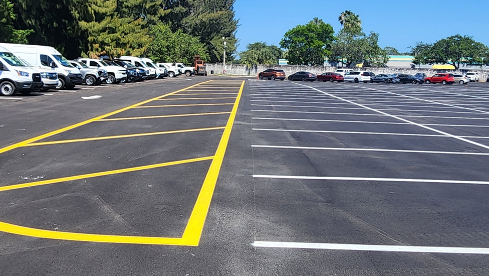 quality commercial parking lot auto auction paving